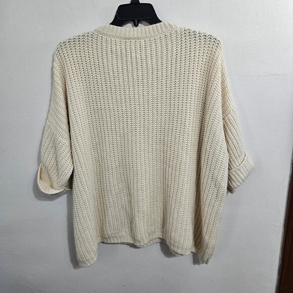 Jodifl Oversized Cream Short Sleeve Women's Sweater. Size Large - Picture 3 of 7